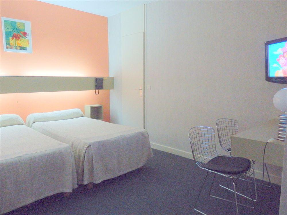 Revotel Hotel