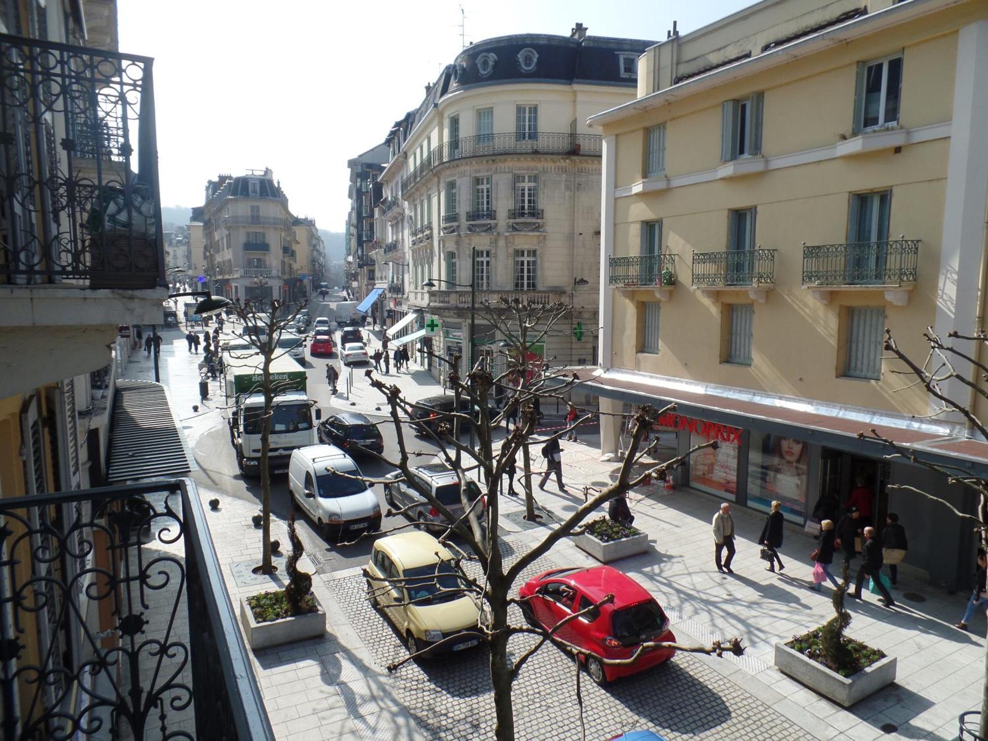 Hotel Revotel
