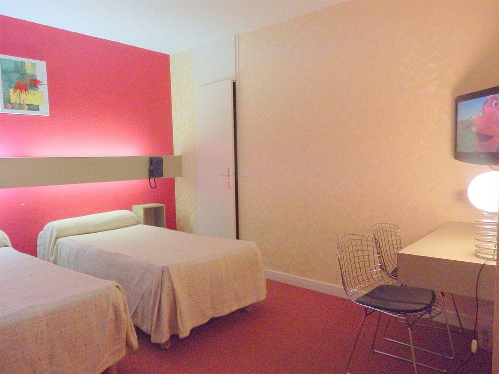 Revotel