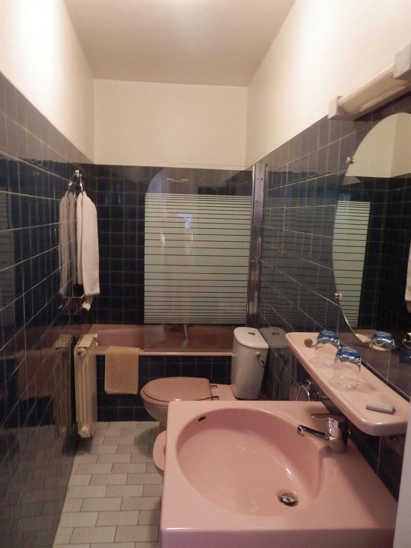 Revotel Hotel 2*